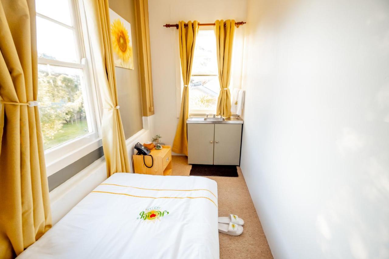 Hearty Center Motel カトゥーンバ エクステリア 写真