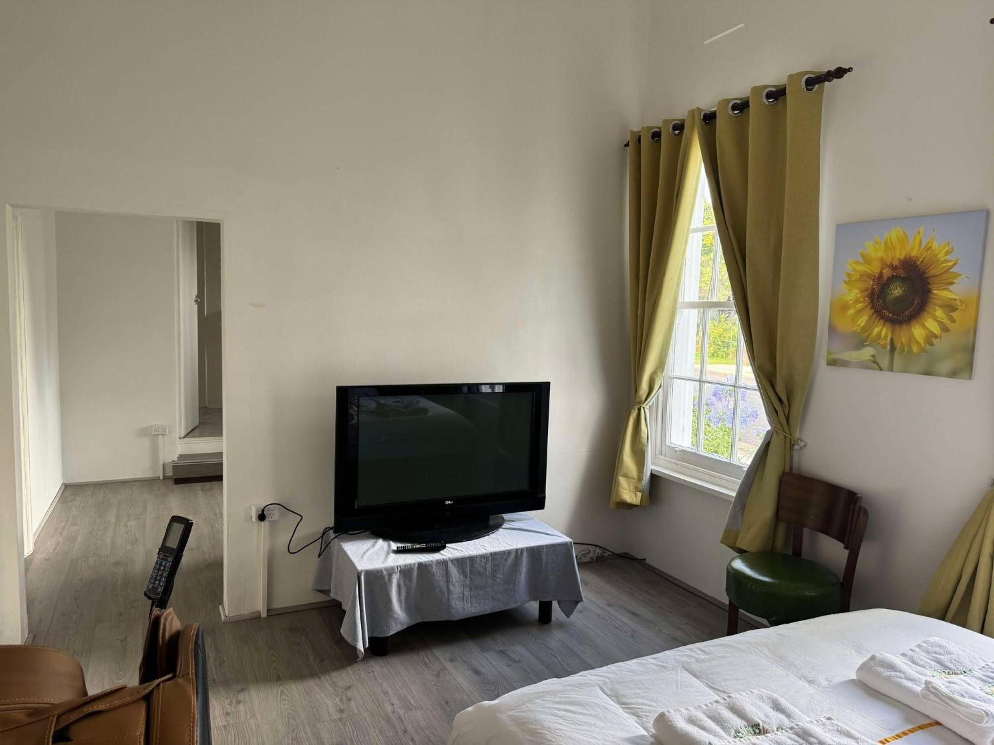 Hearty Center Motel カトゥーンバ エクステリア 写真